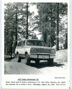 1977 Dodge Ramcharger PR Photo-17.jpg